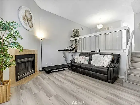 3 beds luxury house